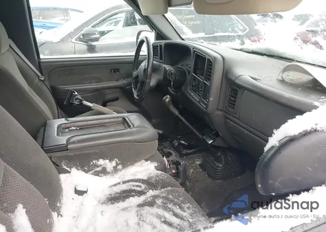 2003 Chevrolet Silverado 1500 Ls z USA, uszkodzony, nr VIN 1GCEK14V73Z264294